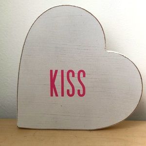 Kiss heart ♥️ shaped wooden shelf sign